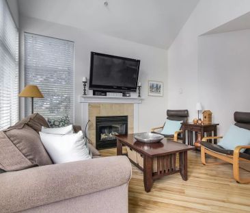 TOP FLOOR Living at Ocean Bay Villas White Rock/2 Bedroom/2 Bathroo... - Photo 2