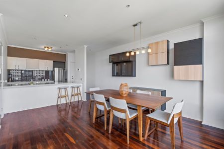 Sunlit Corner Apartment in Southbank's Arts Precinct - Photo 4
