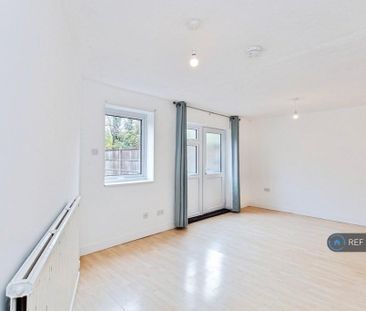 4 bedroom terraced house to rent - Photo 2