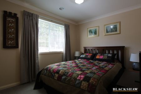 35 Unwin Avenue, Jerrabomberra NSW 2619 - House For Rent | Domain - Photo 4