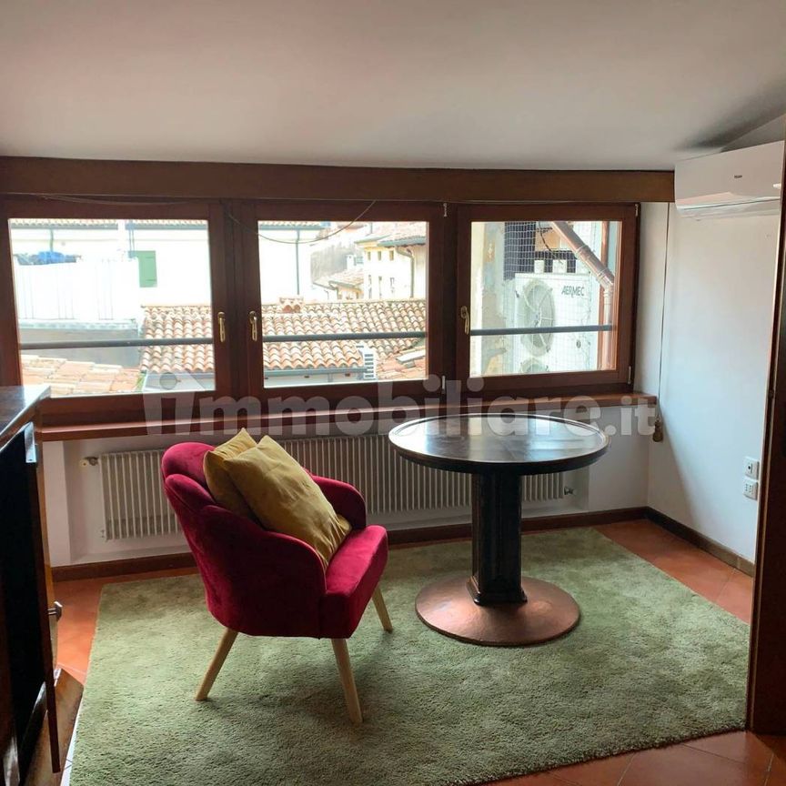 Bilocale buono stato, quarto piano, Centro Storico, Vicenza - Photo 1