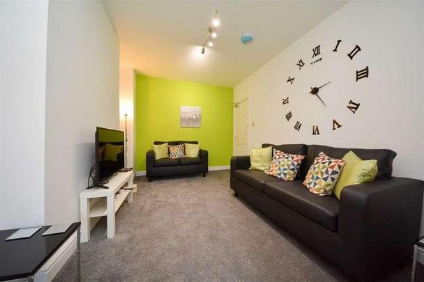 Gidlow Lane, Springfield, Wigan, WN6 - Photo 1