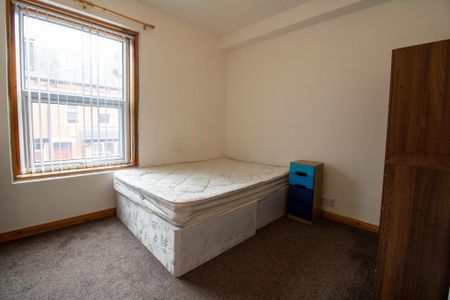 4 bedroom house to rent - Photo 3