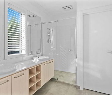 Family Living Done Right in Tulliallan 🌿 - Photo 5