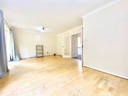 4 bedroom House in Bathurst Road, Wokingham - Photo 2
