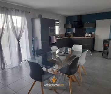 Location Maison 77 m2 à Les Velluire-sur-Vendée - Photo 2