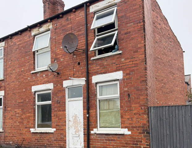 Elder Grove Room 5 - Photo 1