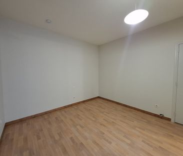 Location Appartement 1 pièce 17m² VICHY 03200 - Photo 2