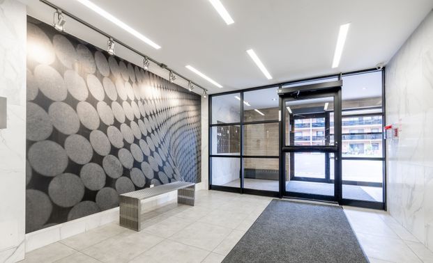 For Lease - 573 North Service Road Unit# 504, Mississauga, Ontario - Photo 1