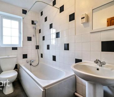 2 bedroom terraced house to rent - Photo 1