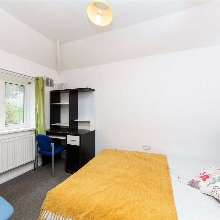 5 bedroom semi-detached house to rent - Photo 1