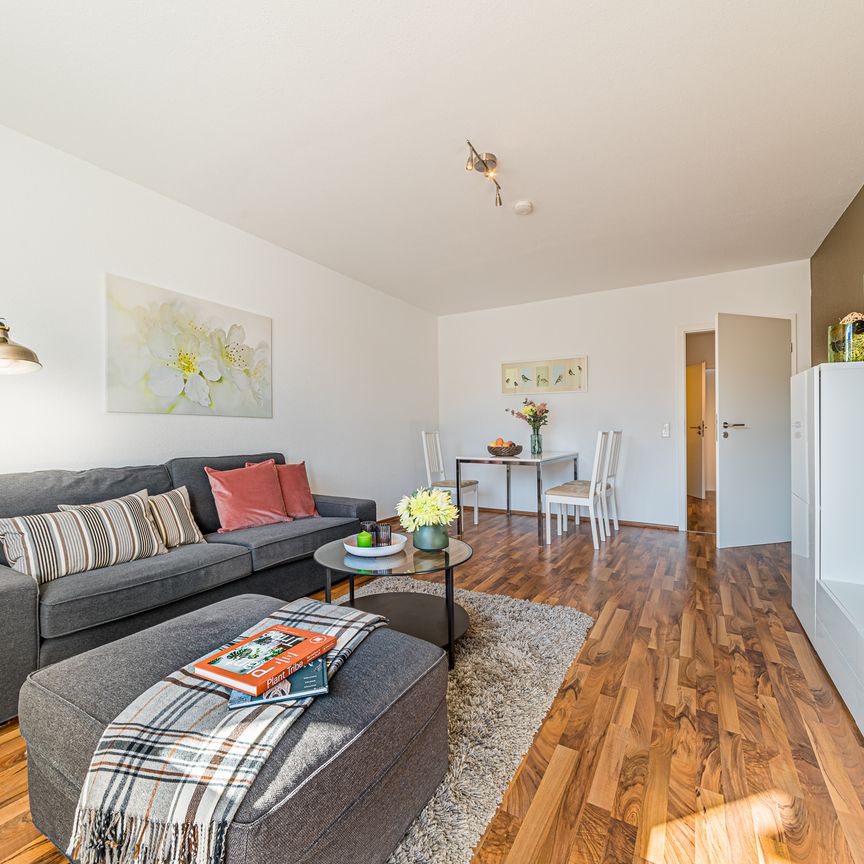 City-Residence: Moderne 3-Zimmer-Wohnung mit Balkon und 2 Schlafzimmern - Photo 1