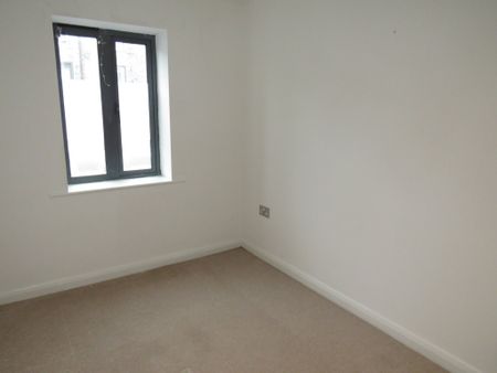 Oldham Road, Sowerby Bridge - Photo 4