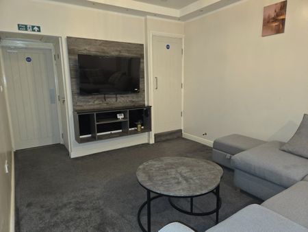 Room in a Shared House, South Road Avenue, B18 - Photo 5