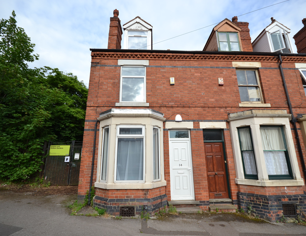 Windmill Lane Room 4 - Photo 1