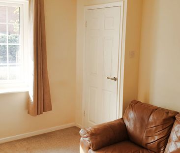 Hazelborough Close, Warrington - Photo 2