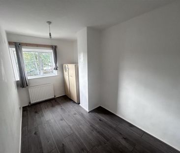 3 bedroom house to rent - Photo 2