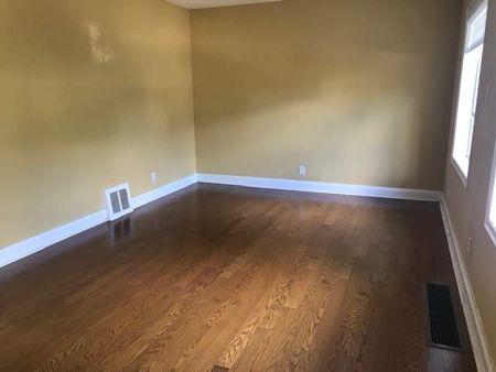 For Lease - 159 Avondale Avenue, Toronto, Ontario - Photo 2