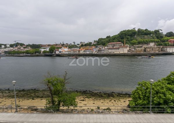 Apartamento T1 em Porto