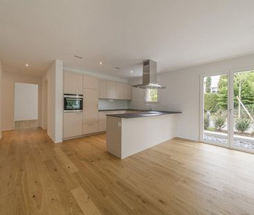 Moderne Wohnung im Erdgeschoss am Dorfplatz - Photo 3