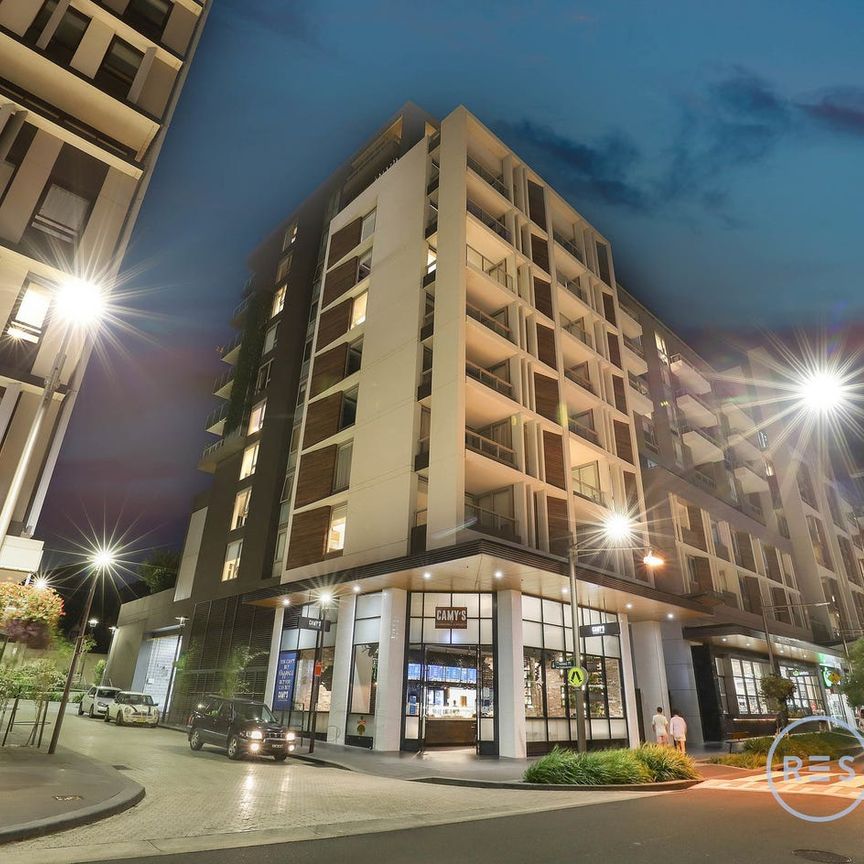 Stunning North-East Facing 2 Bedroom Apartment in Green Square, Zetland - Photo 1