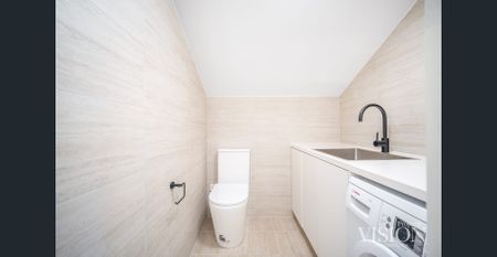 Renovated Home with a Peaceful Riverside View - Bills Included - Photo 3