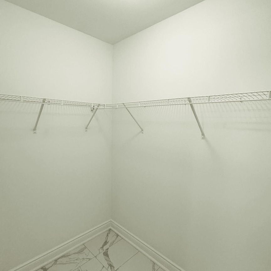 For Lease - 2881 Foxden Square, Pickering, Ontario - Photo 1