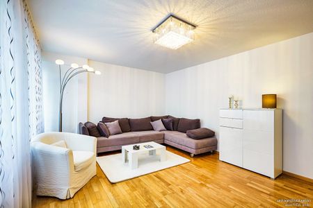 Welc(H)ome® by RIDA FLATS – Köln-Neumarkt! All in plus! Lift + Balkon + TG + WIFI - Photo 2