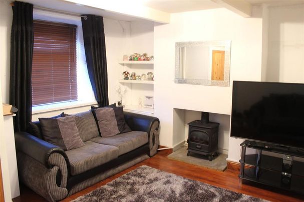 2 bedroom terraced house to rent - Photo 1