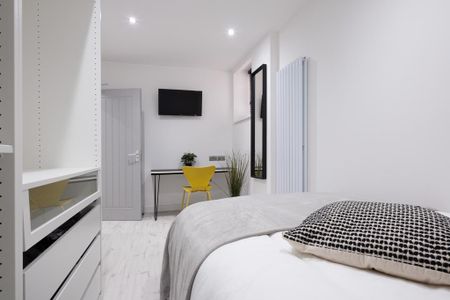 7 bedroom terraced house to rent - Photo 4