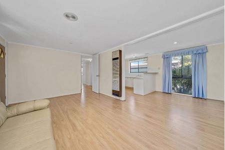 3 Leith Pl,Kambah - Photo 3