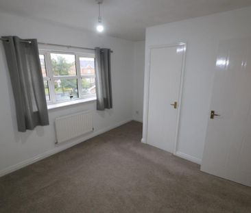 2 bedroom semi-detached house to rent - Photo 3