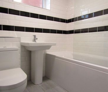 3 bedroom link detached house to rent - Photo 1