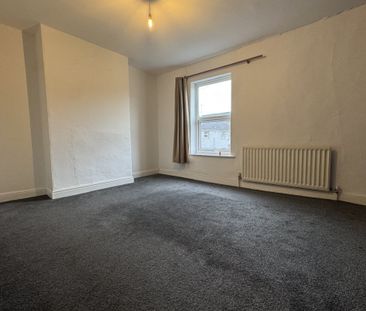 New Street - Photo 4