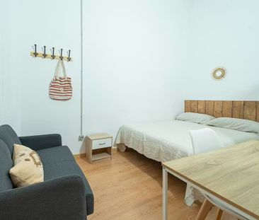 Ronda de Sant Pere, Barcelona, Catalonia 08010 - Photo 5