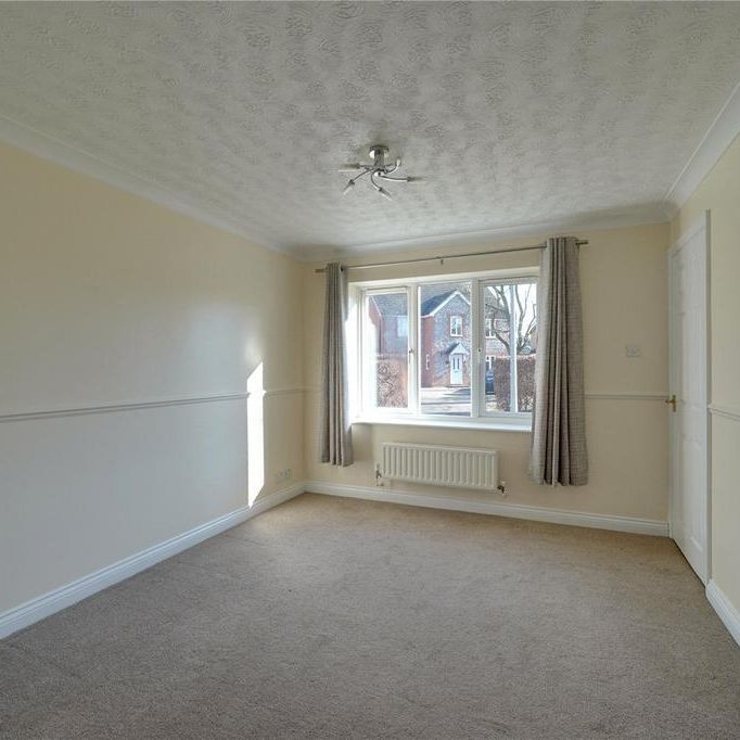 4 bedroom detached house to rent - Photo 1
