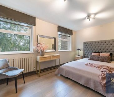 3 bedroom flat to rent - Photo 3