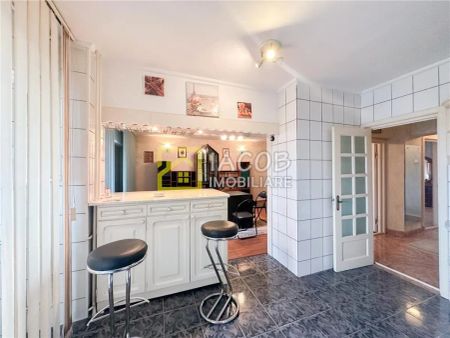 Apartament spatios de 2 camere, de inchiriat – zona centrala, Str. 9 Mai, Bacau - Fotografie 3