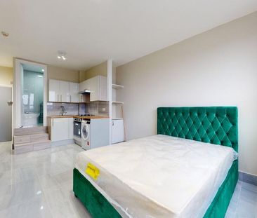 Studio to rent - Photo 1