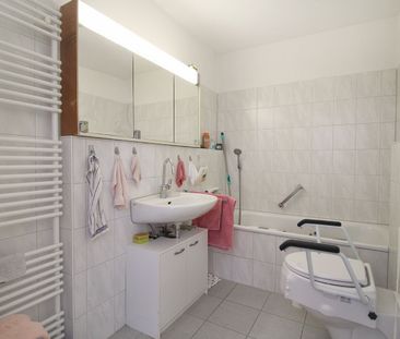 Stetten: schön geschnittene 2-Zimmer-Erdgeschoss-Wohnung (ohne Balkon) - Photo 1