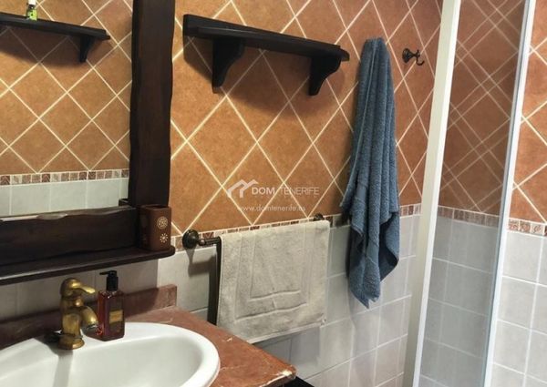 Chalet adosado · Alquiler a largo plazo ·