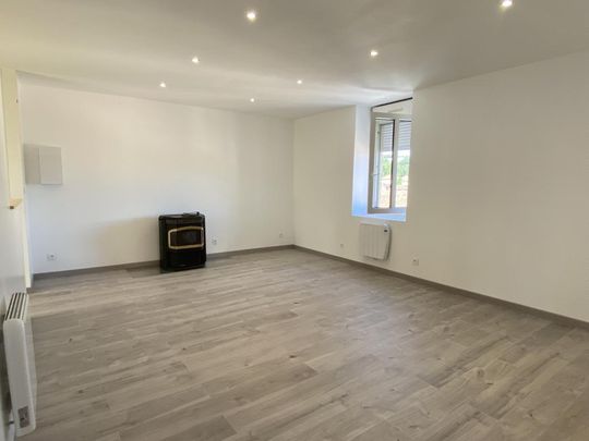 Location Appartement 3 pièces 69m² LE CREUSOT 71200 - Photo 1