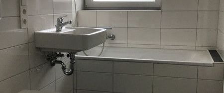 Wo das Leben so spielt - renovierte 3-Zi.-Wohnung - Photo 1