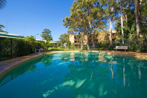 Unit in Bay Parklands - 150m to Little Beach!! - Photo 1