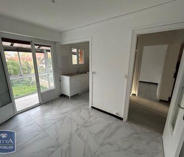 Location Maison 5 pièces 111m² MEHUN SUR YEVRE 18500 - Photo 5