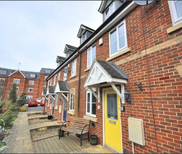 3 bedroom terraced house to rent - Photo 2