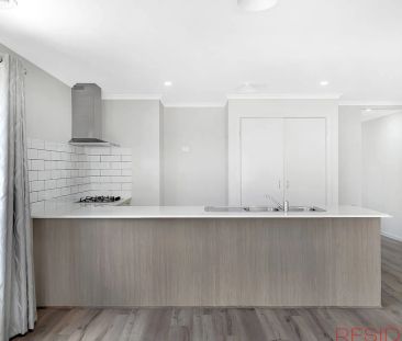 Walking distance to Donnybrook station - Photo 1