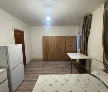 Room in a Shared Flat, Clarence Road, N15 - Photo 5