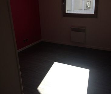 A LOUER, T3, PARKING, ASENCEUR, TERRASSE, CHAMP DE MARS - Photo 2