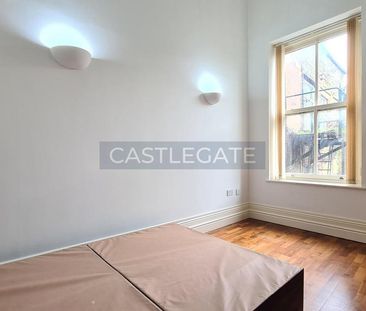 1 bedroom ground floor flat to rent - Photo 1